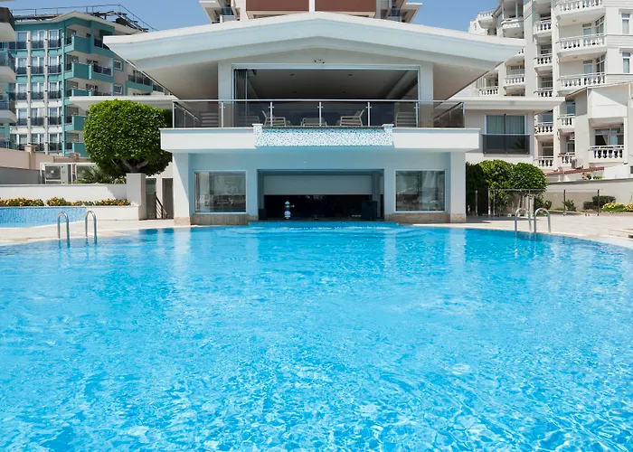 Xperia Saray אתר נופש אלאניה