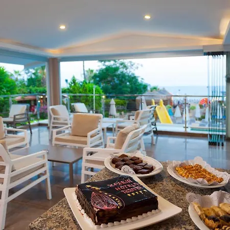 Üdülőközpont Xperia Saray Alanya
