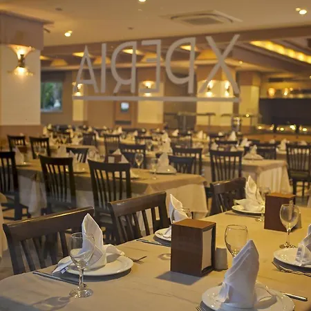 西比亚萨瑞比奇酒店 度假村
